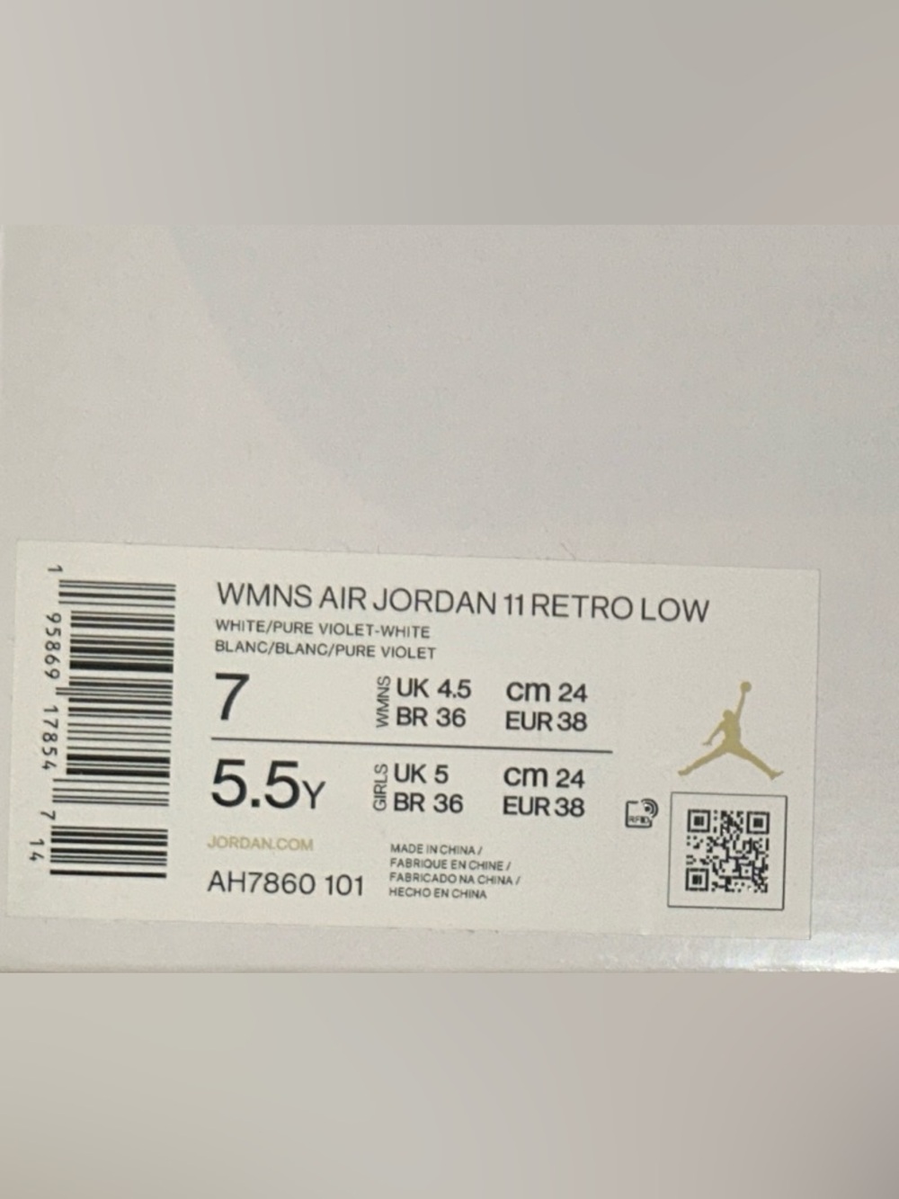 “SEND REASONABLE OFFERS”! AUTHENTIC Air Jordan 11 Retro Low Violet/White/ 💜👟 - Picture 6 of 8